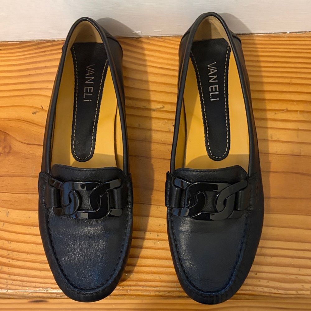 Vaneli Women's Black Soft Leather Loafers, 7 M